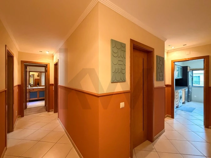 Apartamento T2 para Venda em Pechão Foto 8