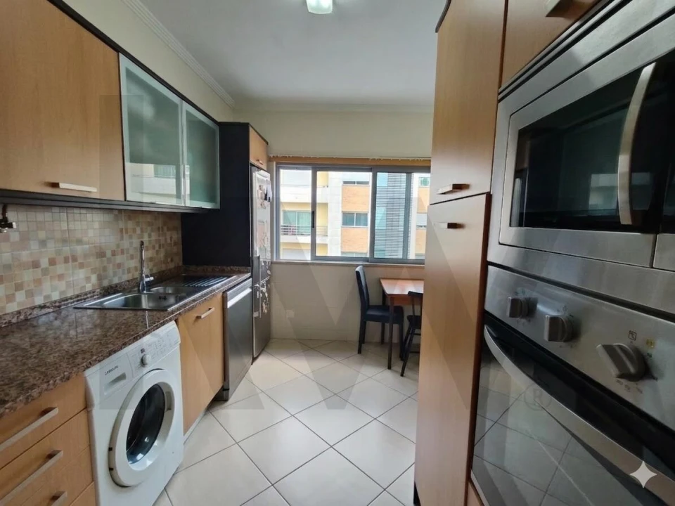 Apartamento T2 para Venda em Pechão Foto 6