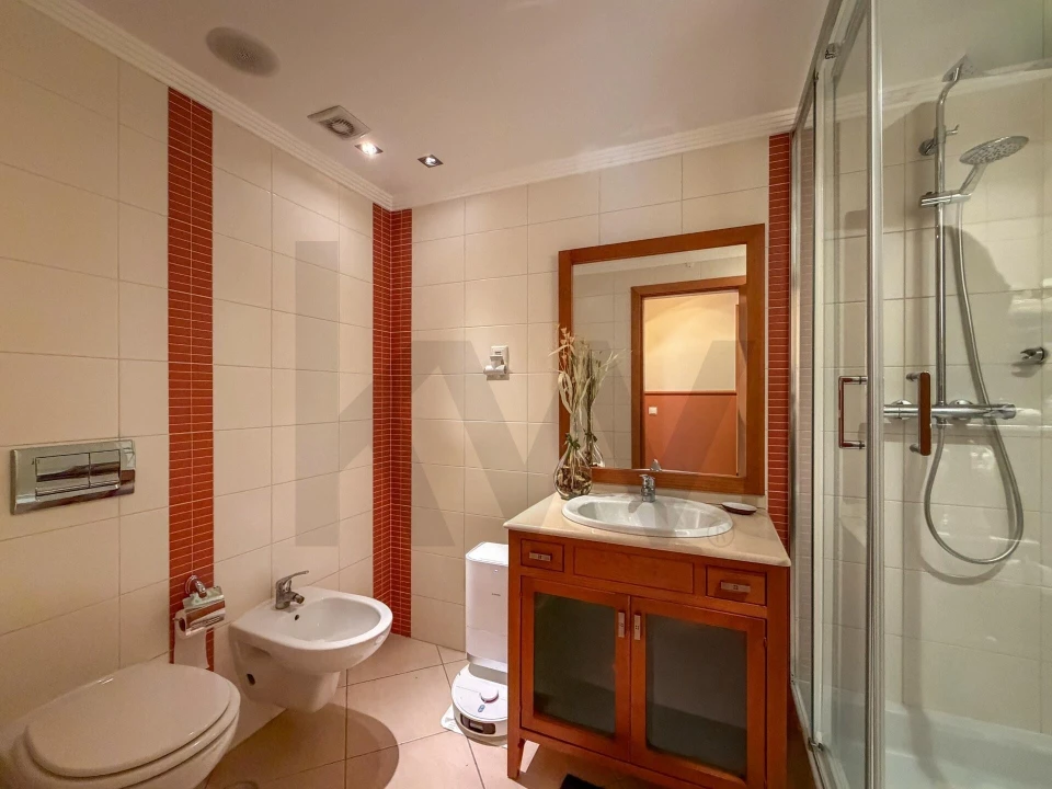 Apartamento T2 para Venda em Pechão Foto 24