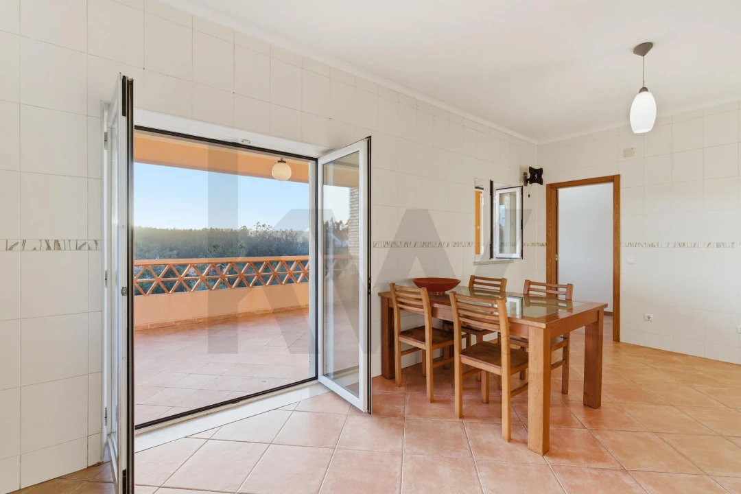 Moradia T5 para Venda em Salir de Matos Foto 40