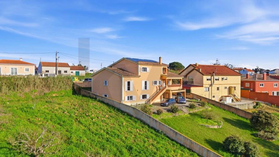 Moradia T5 para Venda em Salir de Matos Foto 4