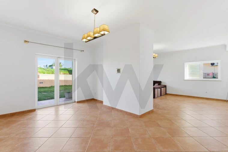 Moradia T5 para Venda em Salir de Matos Foto 32