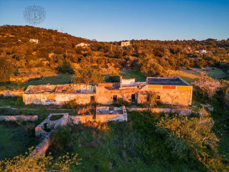 Terreno para Venda em Santa Barbara de Nexe Foto 12