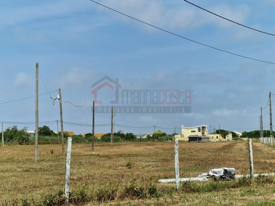 Terreno para Venda em Atouguia da Baleia Foto 3