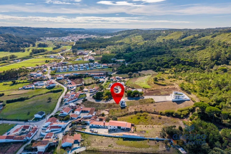 Terreno para Venda em Famalicão Foto 1