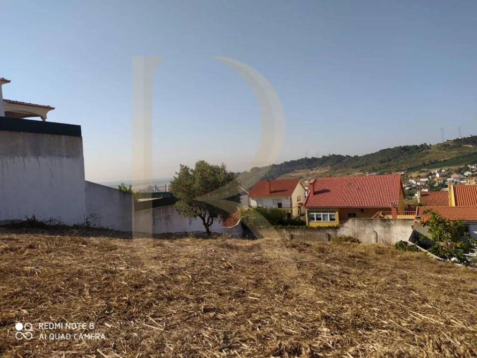 Terreno para Venda em Alhandra, São João dos Montes e Calhandriz Foto 1