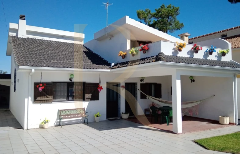 Terreno para Venda em Fernao Ferro Foto 3