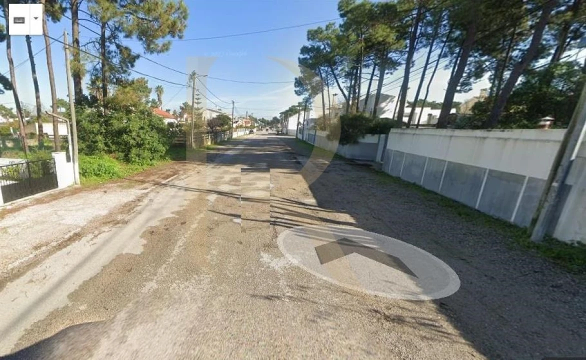 Terreno para Venda em Charneca de Caparica e Sobreda Foto 4