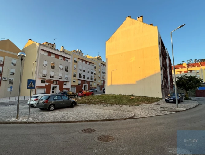 Terreno para Venda em Moita Foto 4