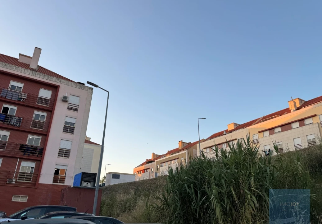 Terreno para Venda em Moita Foto 16