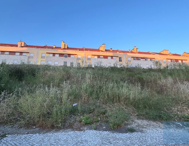 Terreno para Venda em Moita Foto 2