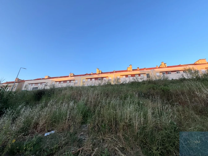 Terreno para Venda em Moita Foto 3