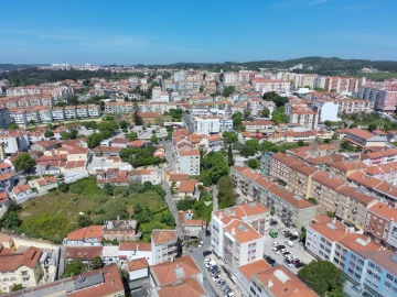 Terreno para Venda em Agualva e Mira-Sintra