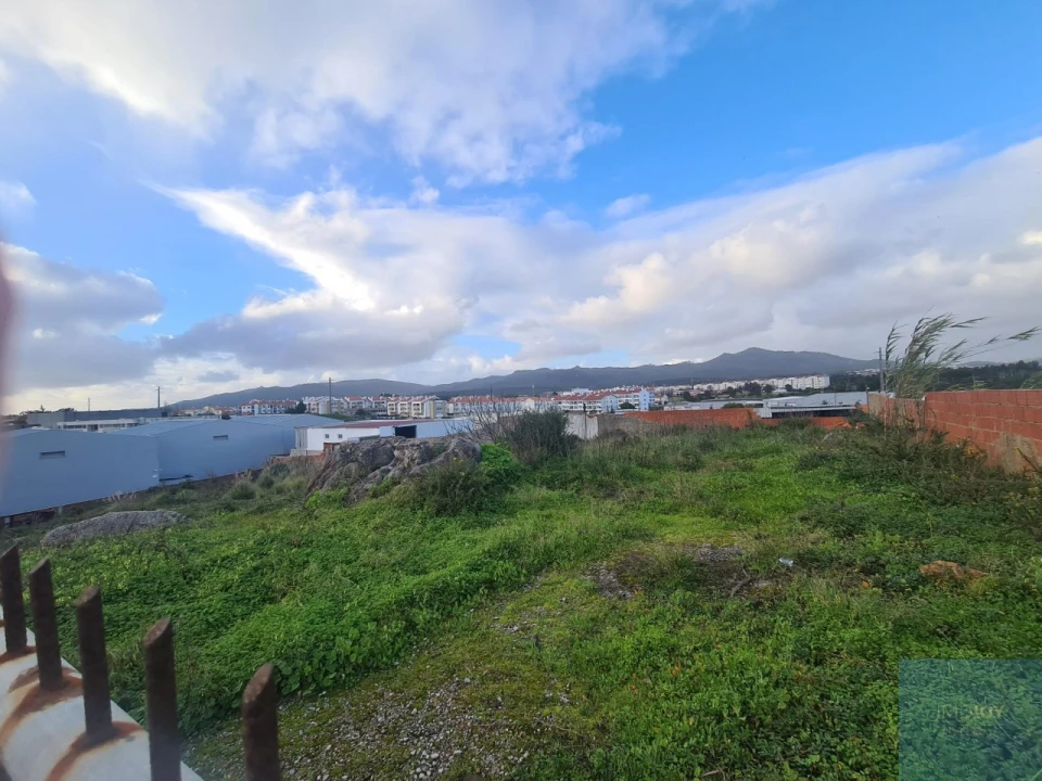 Terreno para Venda em Alcabideche Foto 1