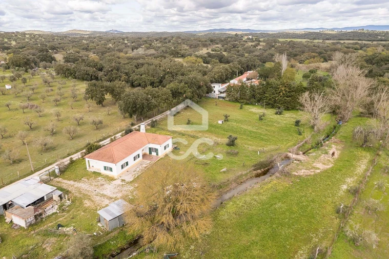 Quinta T4 para Venda em São Bento do Mato Foto 28