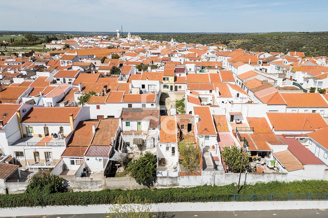 Moradia T1 para Venda em Torrão Foto 26