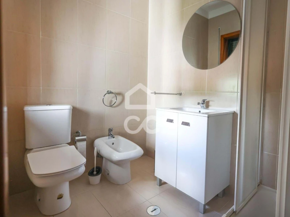 Apartamento T2 para Arrendamento em Polvoreira Foto 14