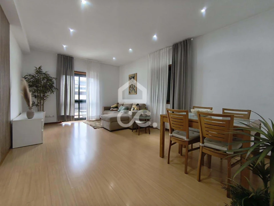 Apartamento T2 para Arrendamento em Polvoreira Foto 4