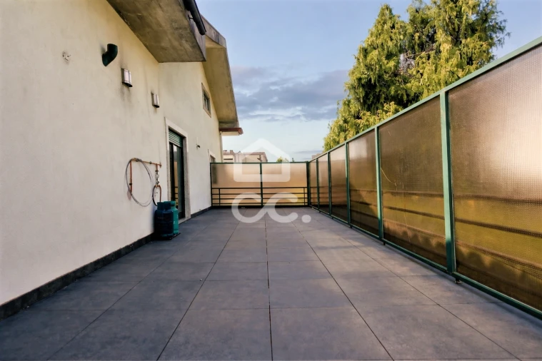 Apartamento T2 para Arrendamento em Polvoreira Foto 2