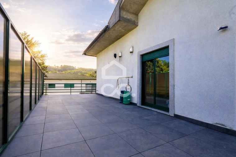 Apartamento T2 para Arrendamento em Polvoreira