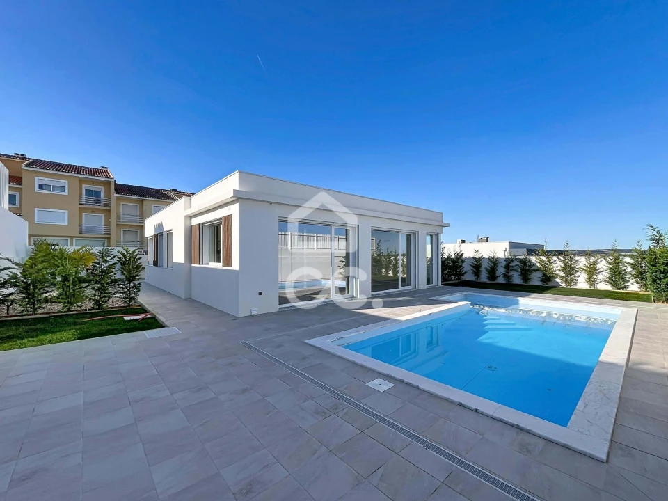 Moradia T3 para Venda em Lourinhã e Atalaia Foto 3