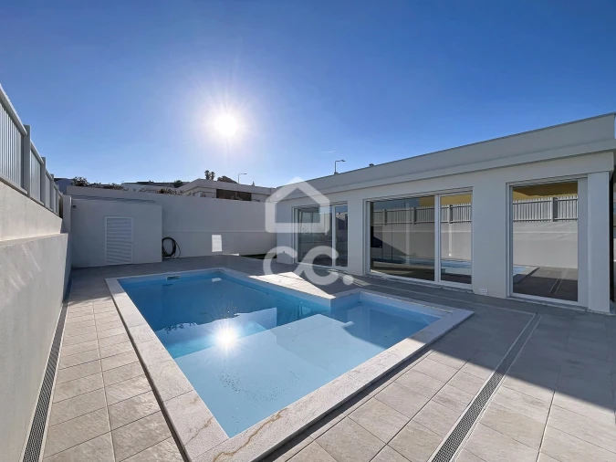 Moradia T3 para Venda em Lourinhã e Atalaia Foto 2