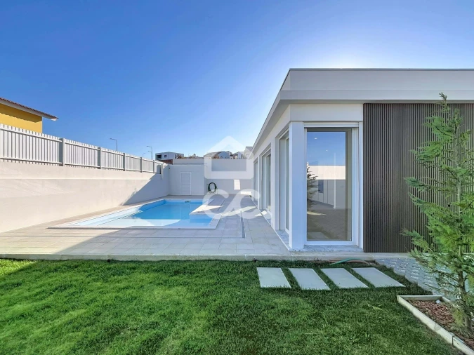 Moradia T3 para Venda em Lourinhã e Atalaia Foto 4