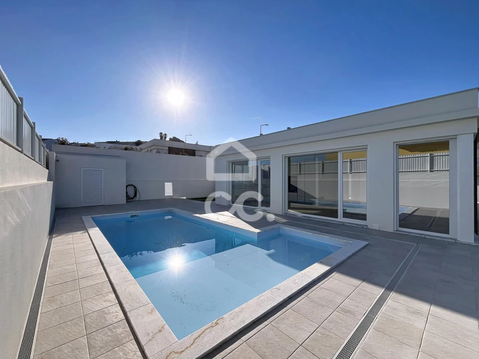 Moradia T3 para Venda em Lourinhã e Atalaia Foto 2