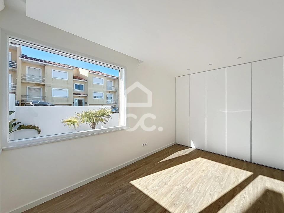 Moradia T3 para Venda em Lourinhã e Atalaia Foto 12