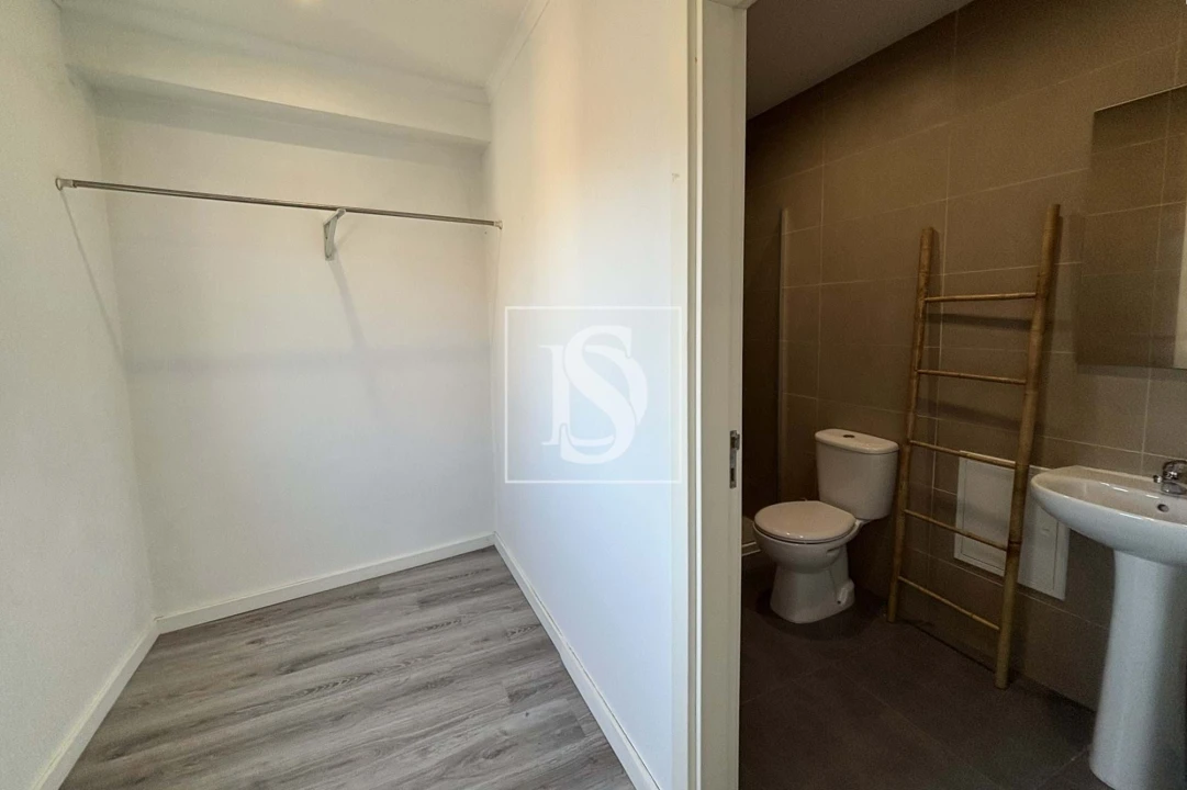 Moradia T3 para Venda em Canas de Santa Maria Foto 13