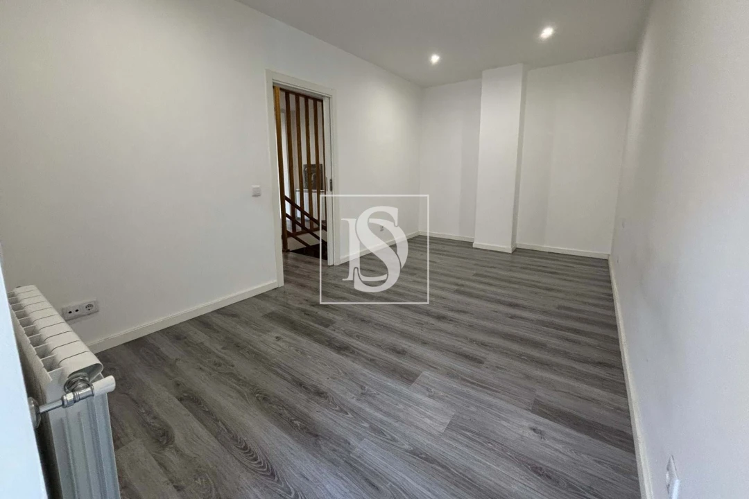 Moradia T3 para Venda em Canas de Santa Maria Foto 9