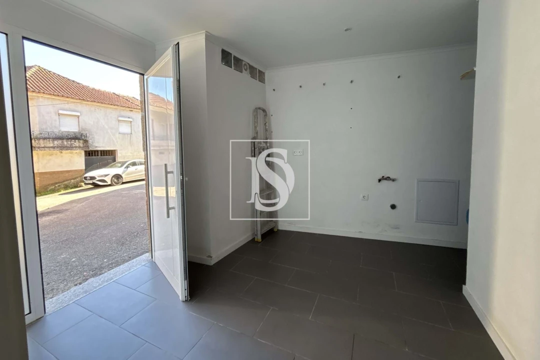 Moradia T3 para Venda em Canas de Santa Maria Foto 19