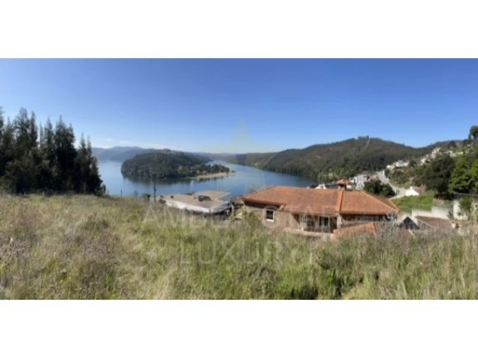 Terreno para Venda em Melres e Medas Foto 2