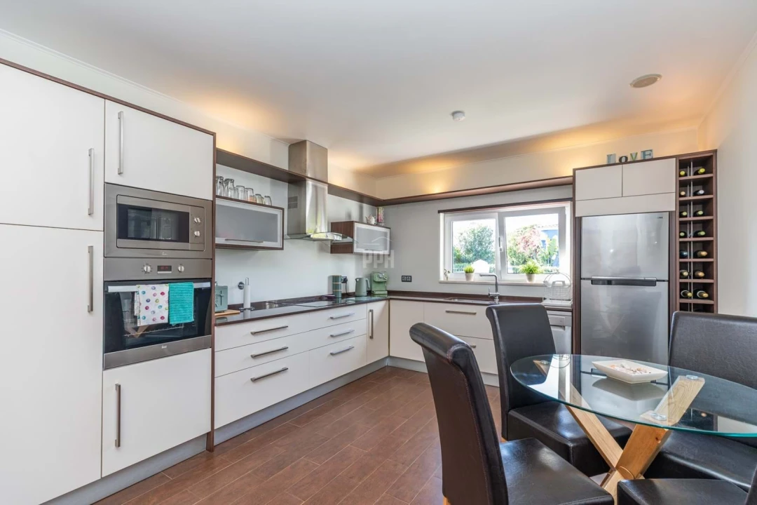 Moradia T5 para Venda em Quarteira Foto 46