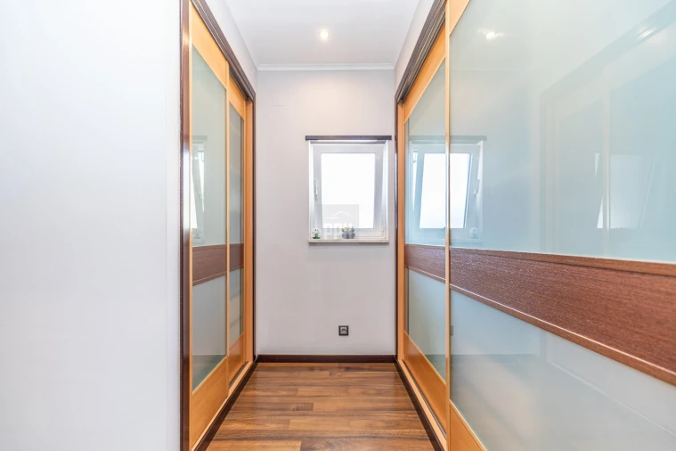 Moradia T5 para Venda em Quarteira Foto 9