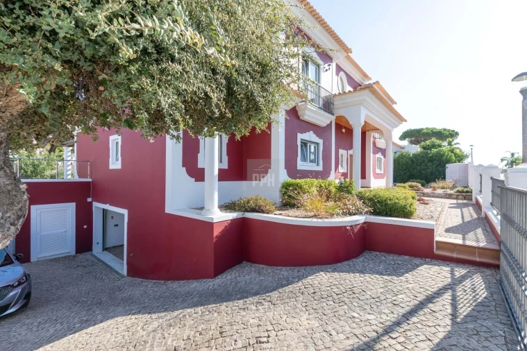 Moradia T5 para Venda em Quarteira Foto 50