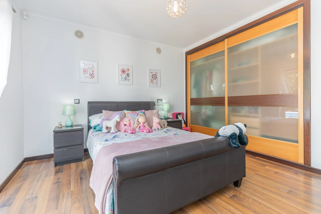 Moradia T5 para Venda em Quarteira Foto 15