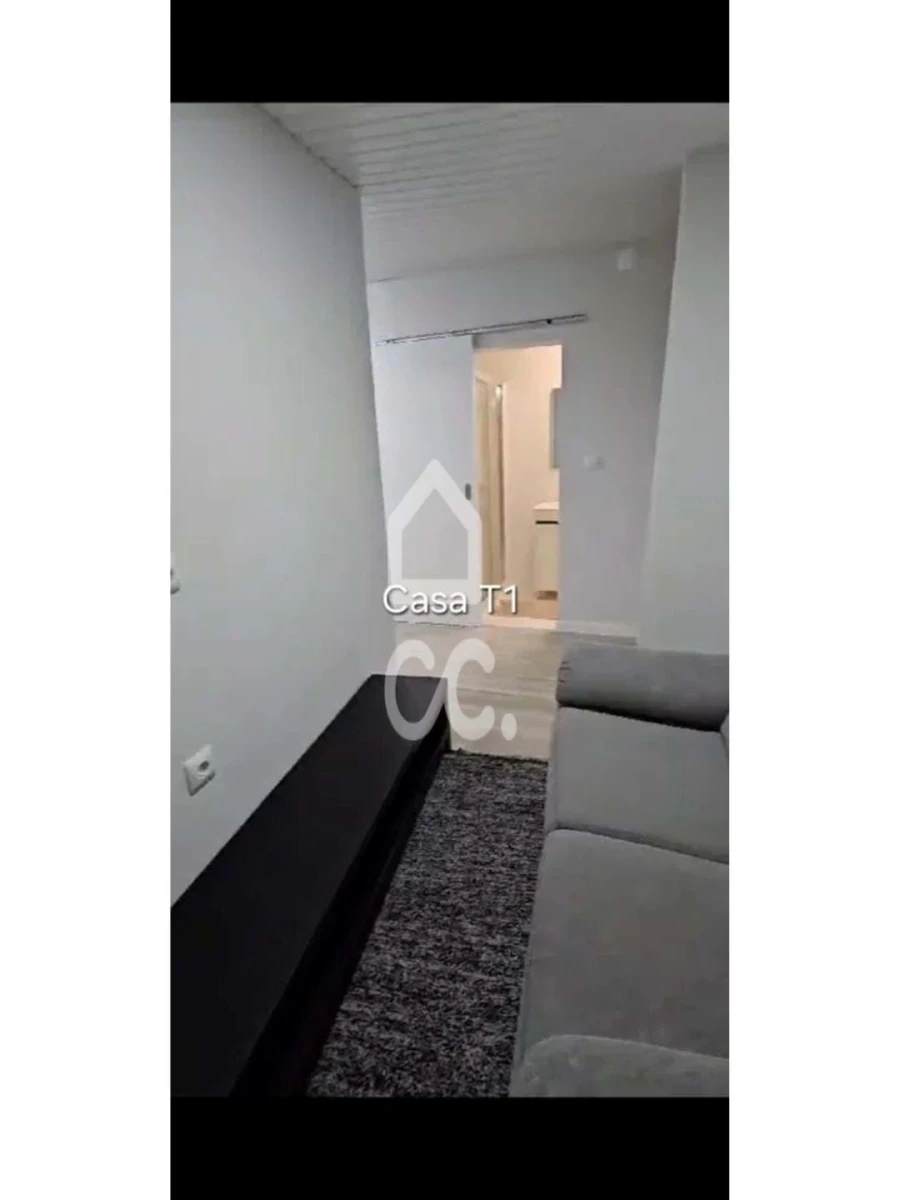 Moradia T2 para Venda em Paranhos Foto 15