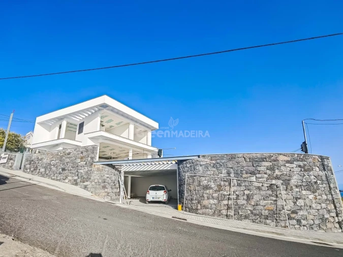 Moradia T4 para Venda em Ponta do Sol Foto 29