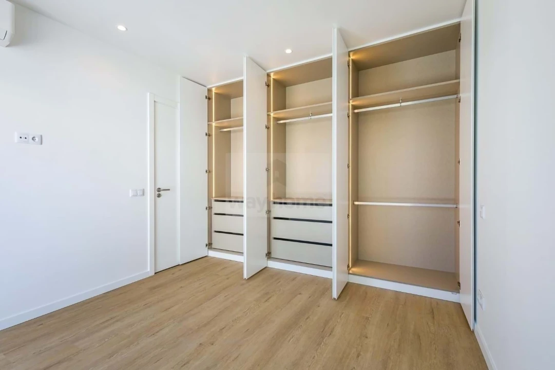 Moradia T4 para Venda em São Domingos de Rana Foto 25