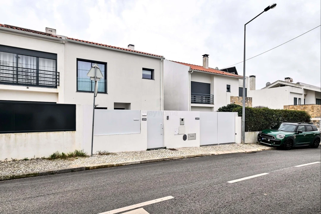 Moradia T4 para Venda em São Domingos de Rana Foto 37