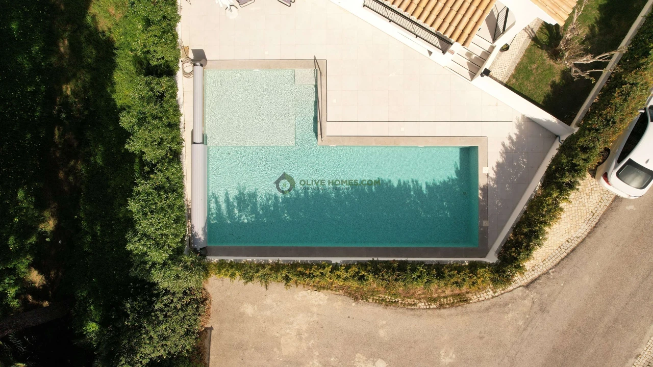 Moradia T4 para Venda em Quarteira Foto 14