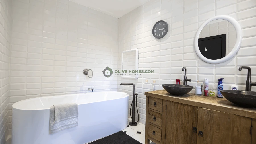 Moradia T4 para Venda em Quarteira Foto 27