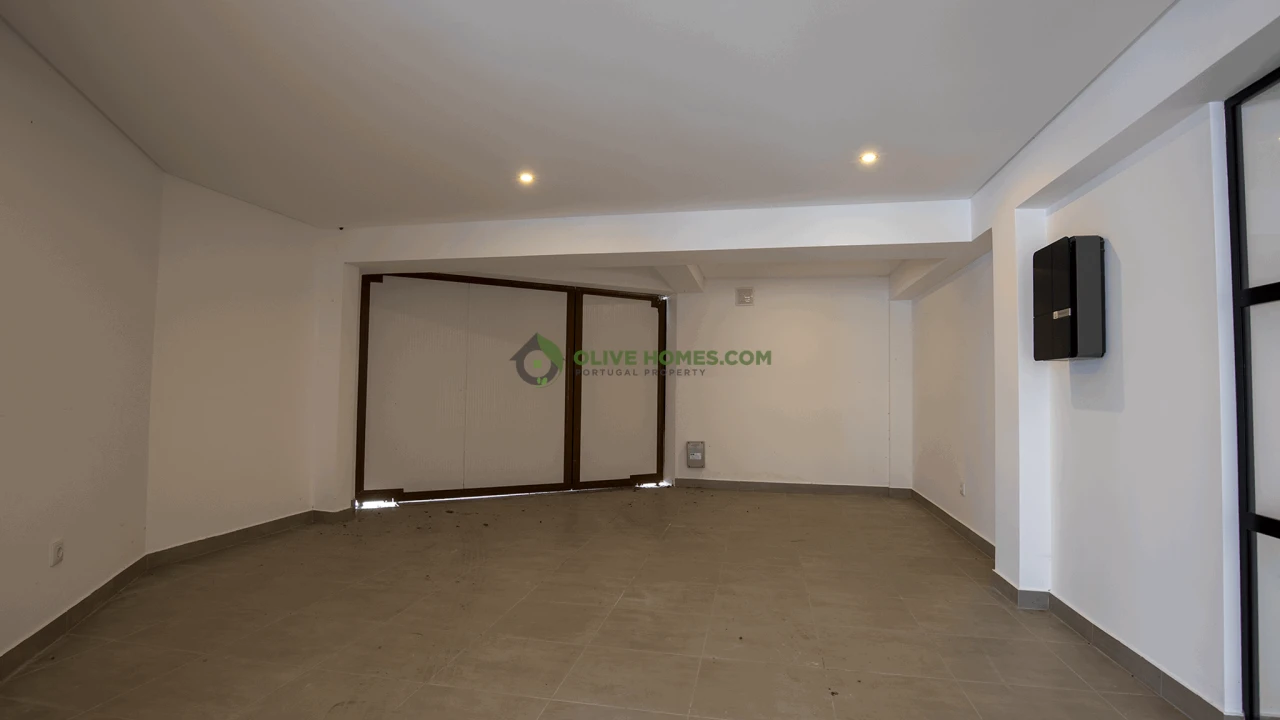 Moradia T4 para Venda em Quarteira Foto 36