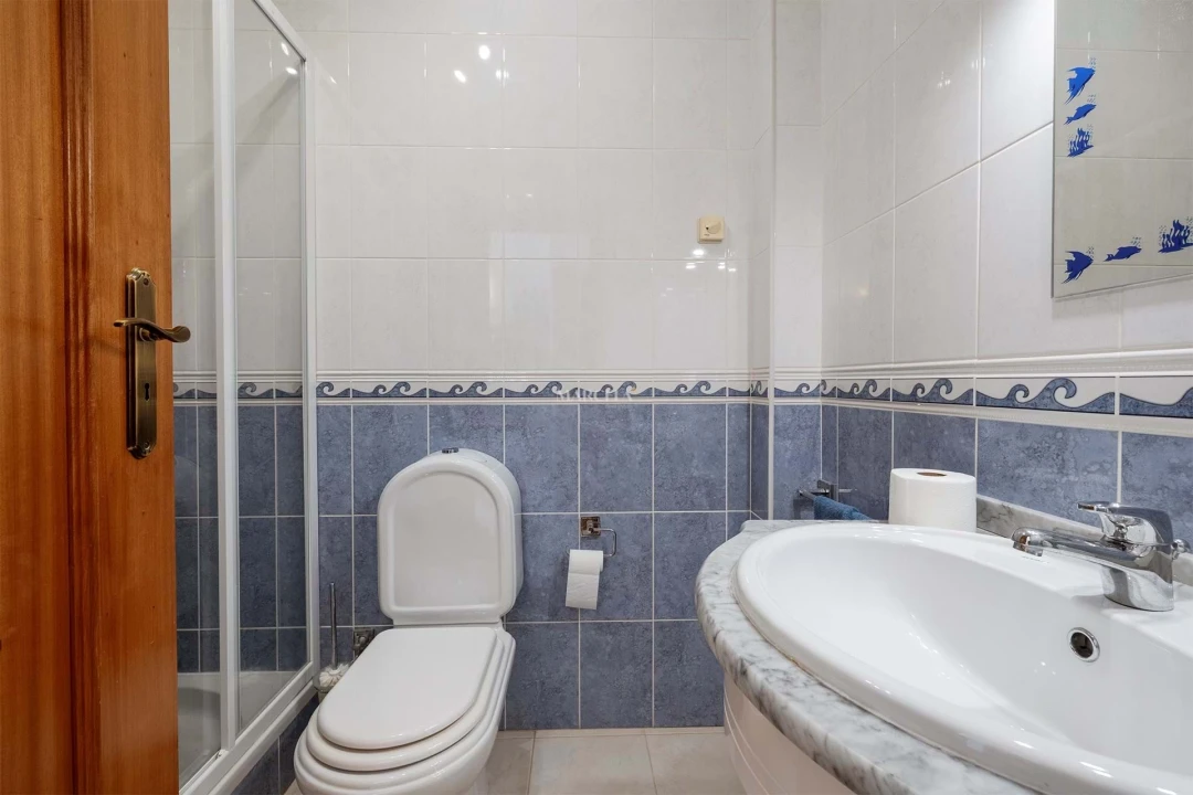 Moradia T4 para Venda em Luz Foto 22