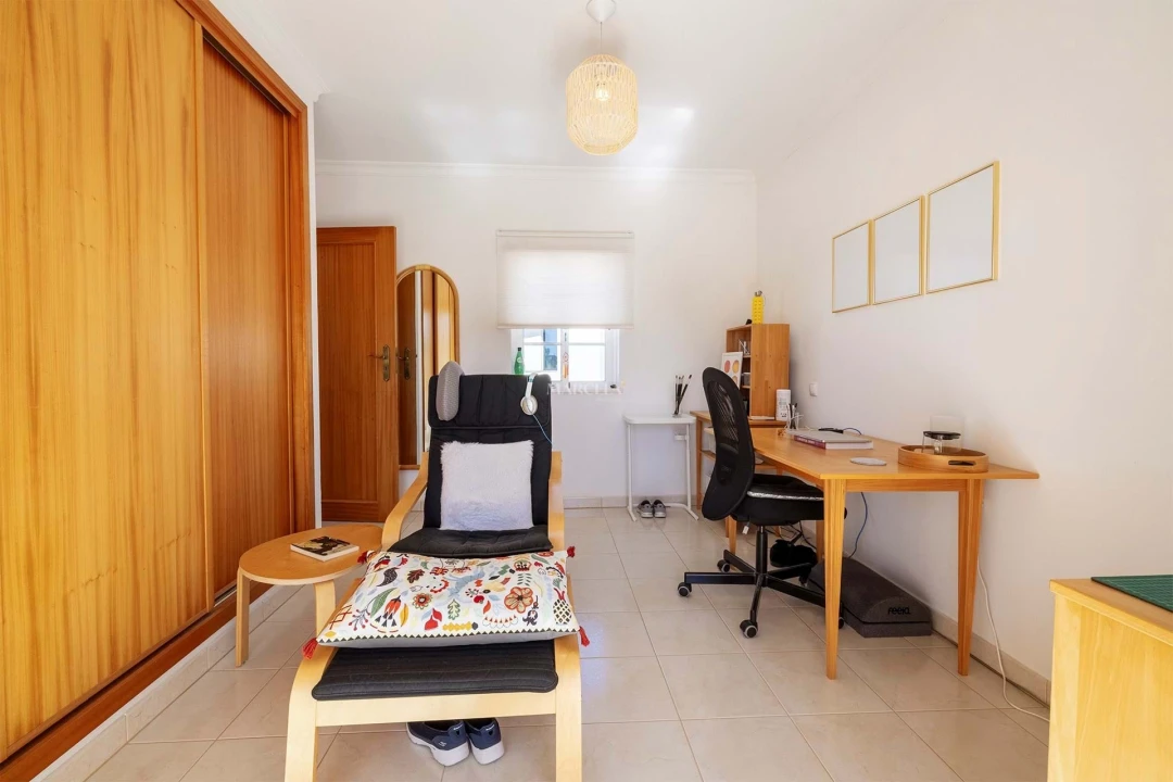 Moradia T4 para Venda em Luz Foto 26