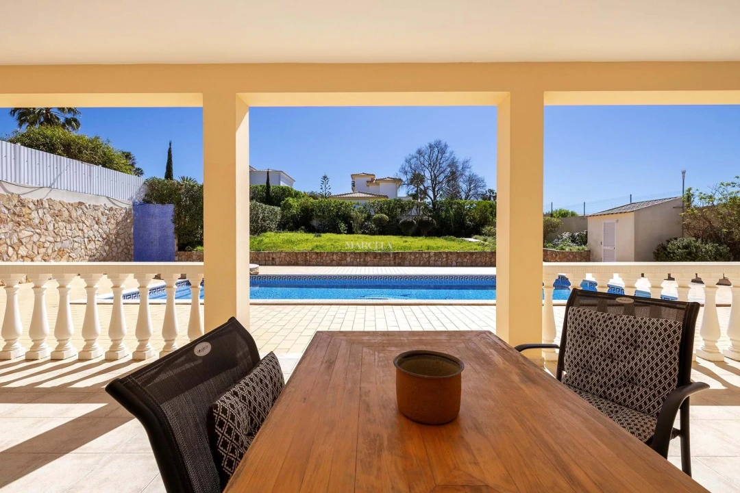 Moradia T4 para Venda em Luz Foto 39