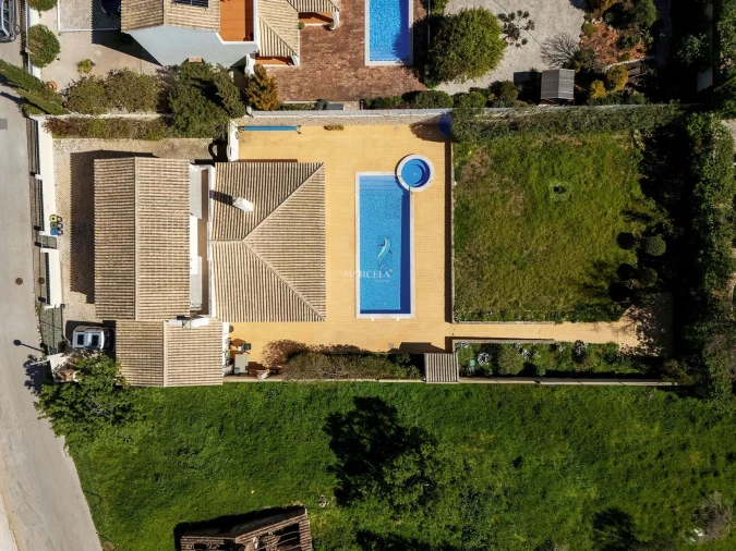 Moradia T4 para Venda em Luz Foto 45