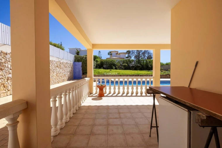 Moradia T4 para Venda em Luz Foto 17