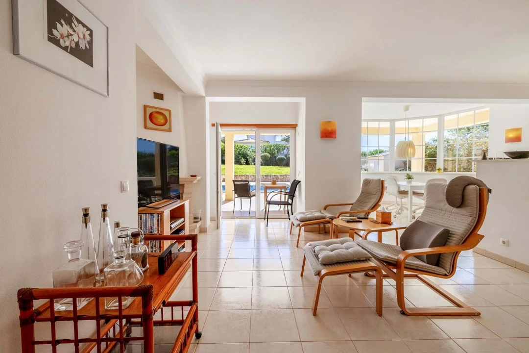 Moradia T4 para Venda em Luz Foto 4